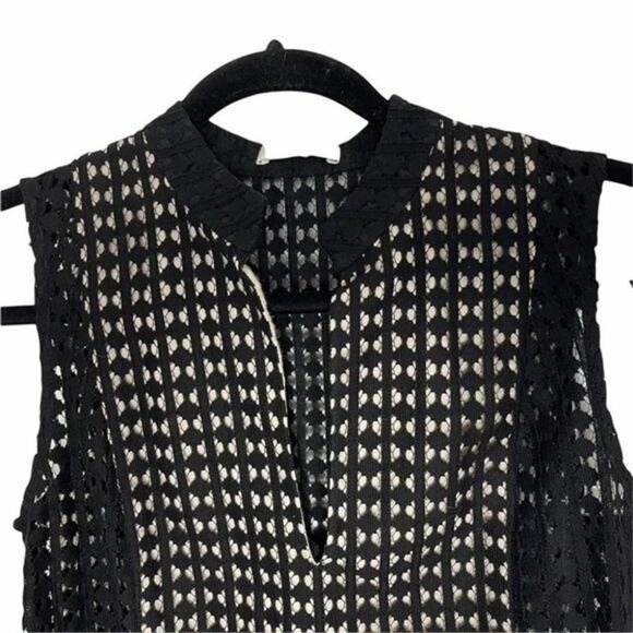 VMT LA Black Luxe crochet top, Career, 
Capsule, Minimalist, Cocktails, 2 - Picture 2 of 7